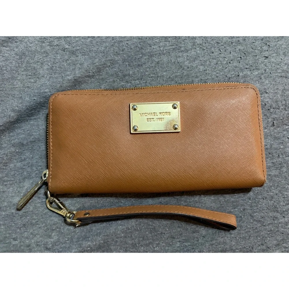 Michael Kors Jet Set Travel Saffiano Leather Continental Wristlet Wallet Acorn